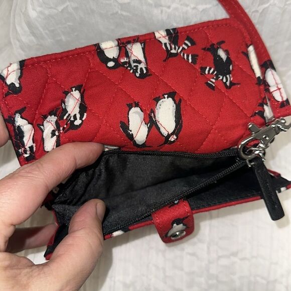 Vera Bradley Red Black White Gray Playful Penguins Wristlet & Small Wallet Set - Picture 7 of 16